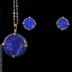 Pozłacany naszyjnik z lapis lazuli